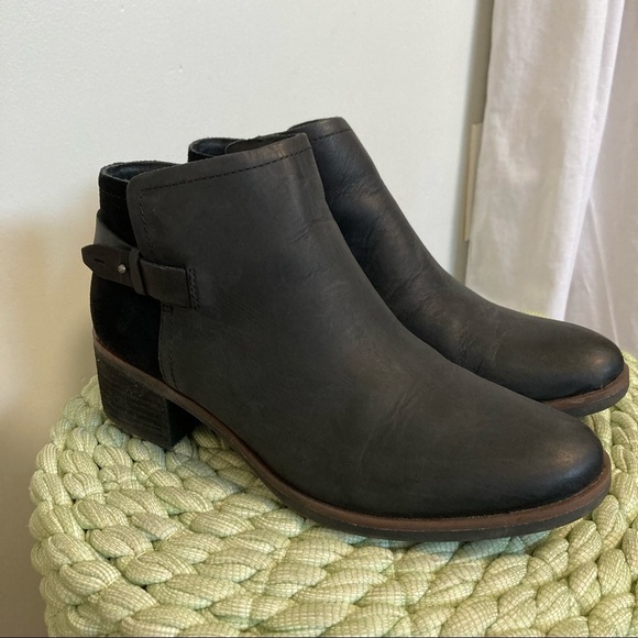 Kork-Ease Korks Sonya Black Matte Leather/Suede Buckle Ankle Boots/Booties - Picture 5 of 10